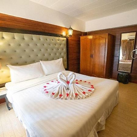 Sudyod Hotel Банкок Екстериор снимка